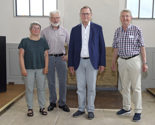 Bodo Ramelow (2. v. r.) mit (vl l.) den Vorstandsmitgliedern Christine Zimmermann, Hartmut Zimmermann und Stephan Büttner.